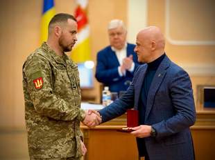 В Одесі нагородили військового, який не дав висадити в місті російський десант