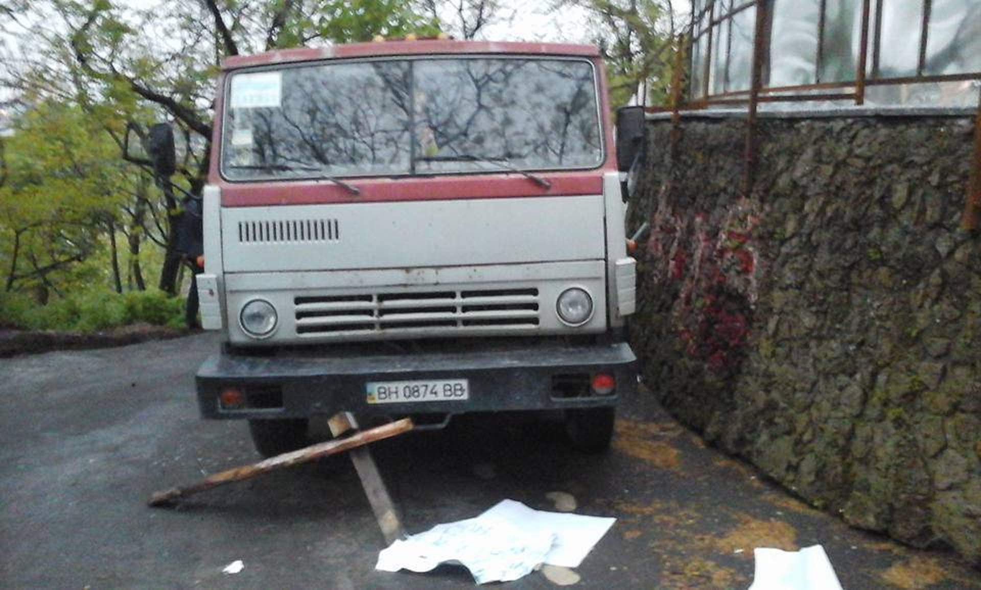 Кровавый вторник в Одессе: разгон "АнтиТрухановского майдана" и оцепление мэрии