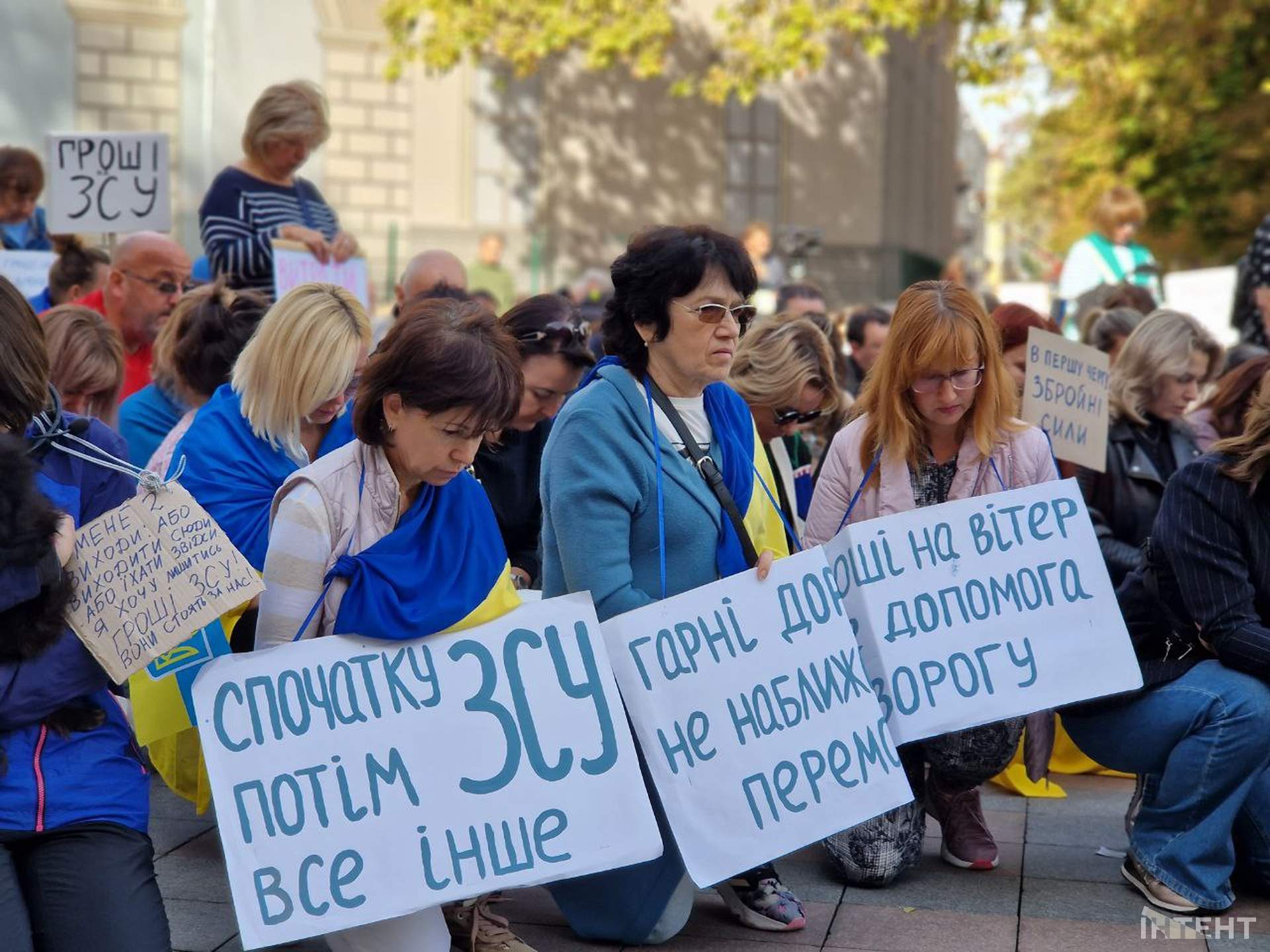 Одесити шосту суботу поспіль зібралися під будівлею мерії на акцію протесту