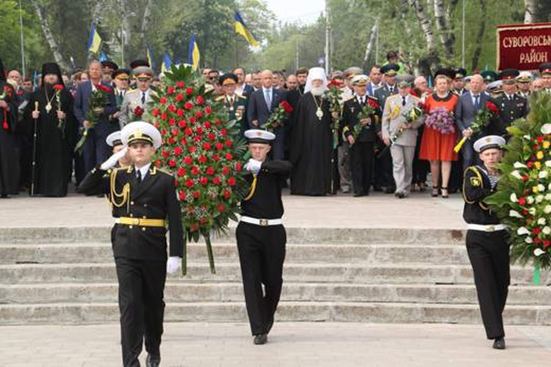 9 мая в Украине: президент в Киеве, потасовка в Харькове и ретропарад в Одессе