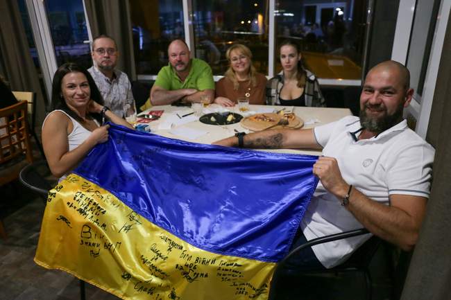 Благодійна інтелектуально-розважальна гра "Увімкніть логіку"