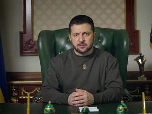 Президент заборонив державним службовцям відпочивати за кордоном