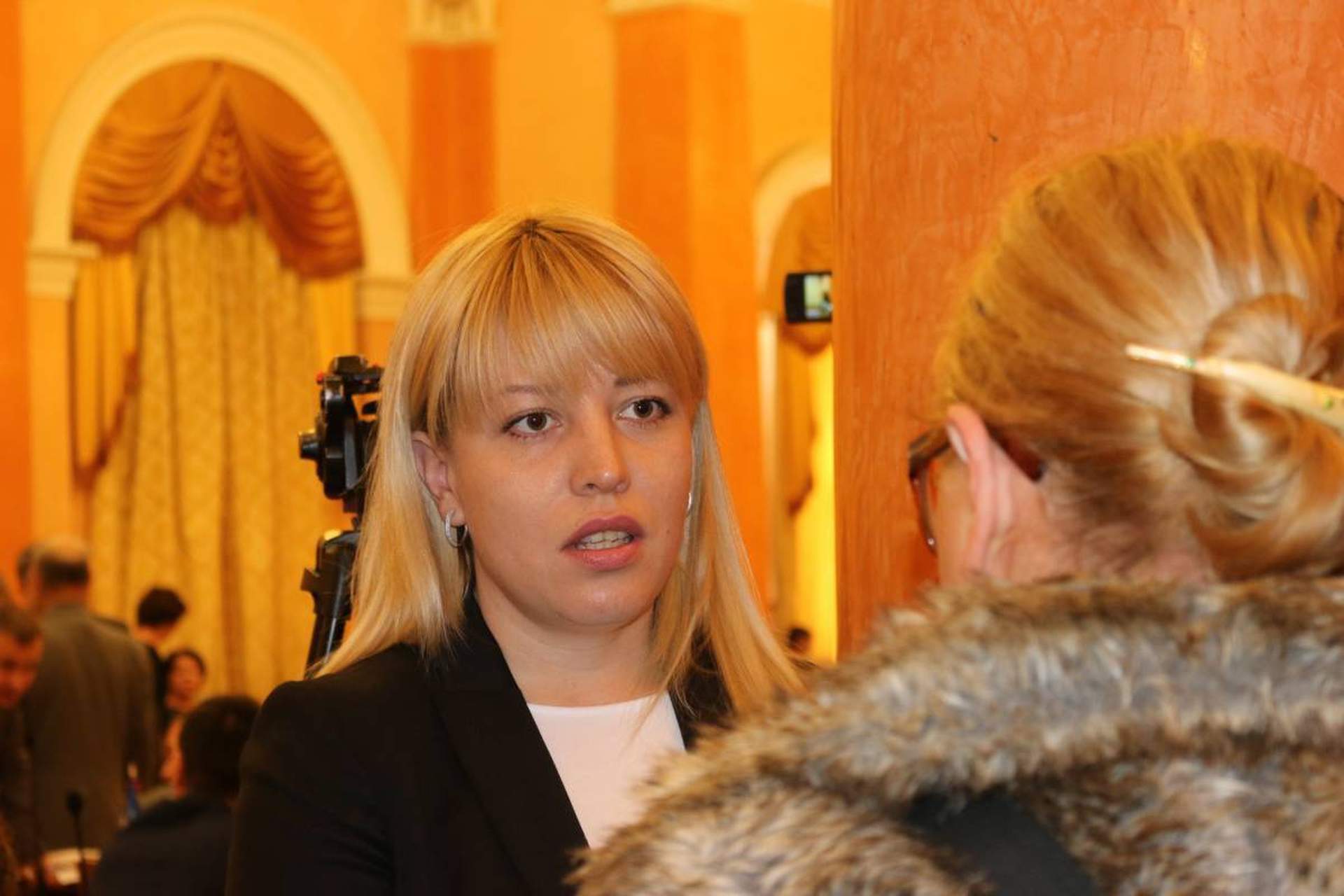 Сессия Одесского горсовета: "майдан" и переполненный зал