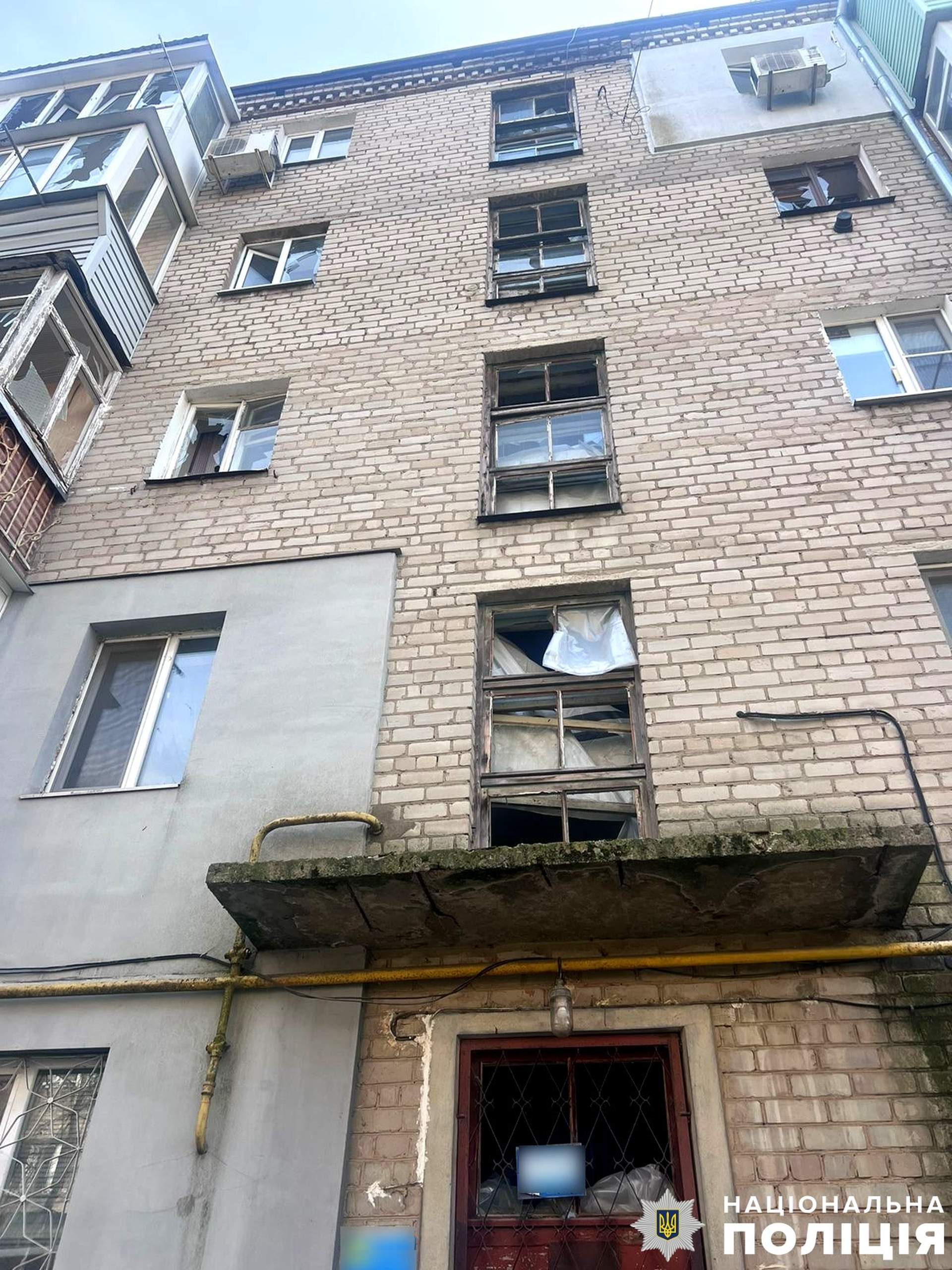 Херсонщина знову під обстрілом: росіяни гатили по житлових кварталах та поранили людей