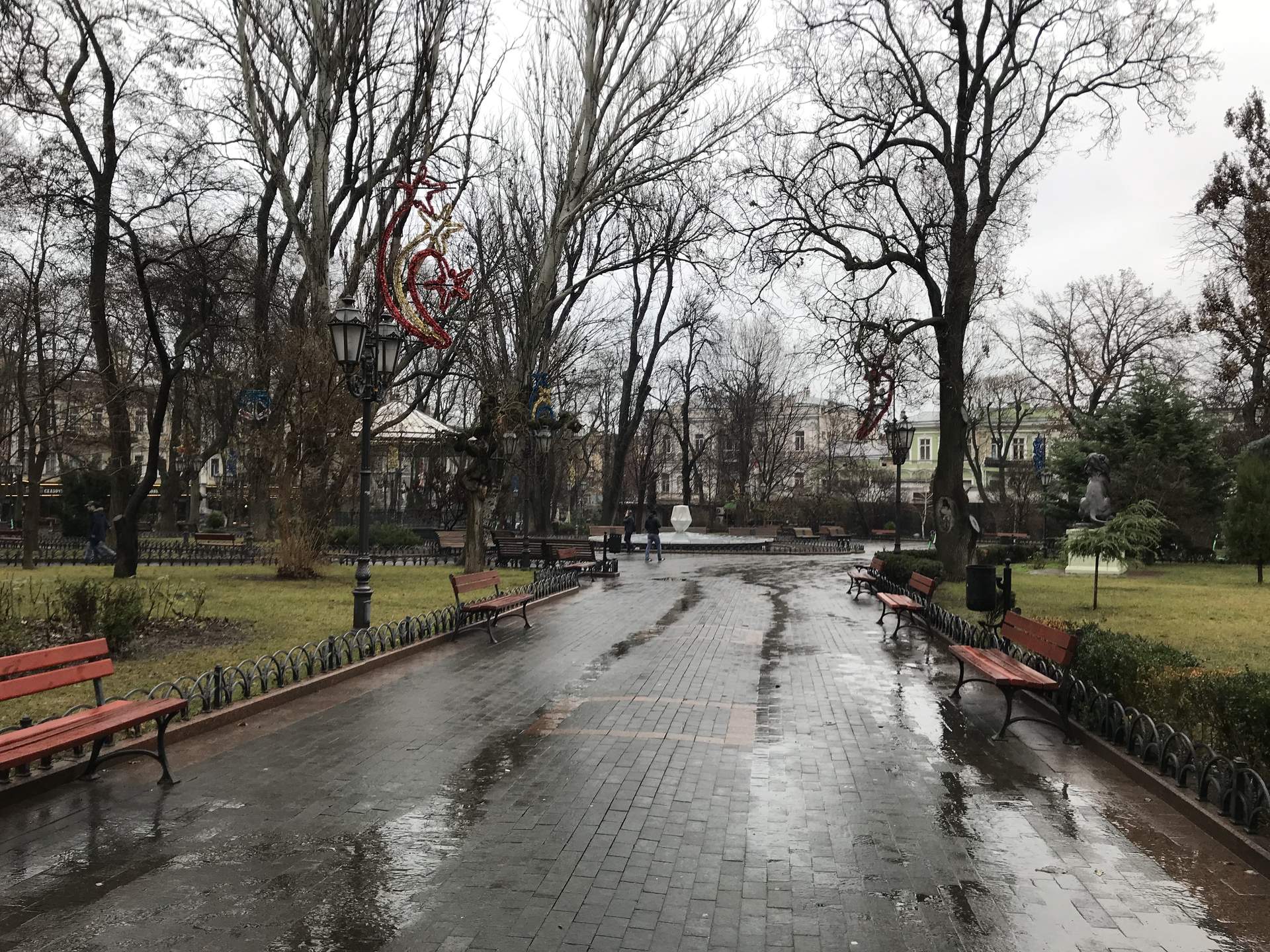 Тепле Різдво: як виглядає головна вулиця Одеси в святковий день