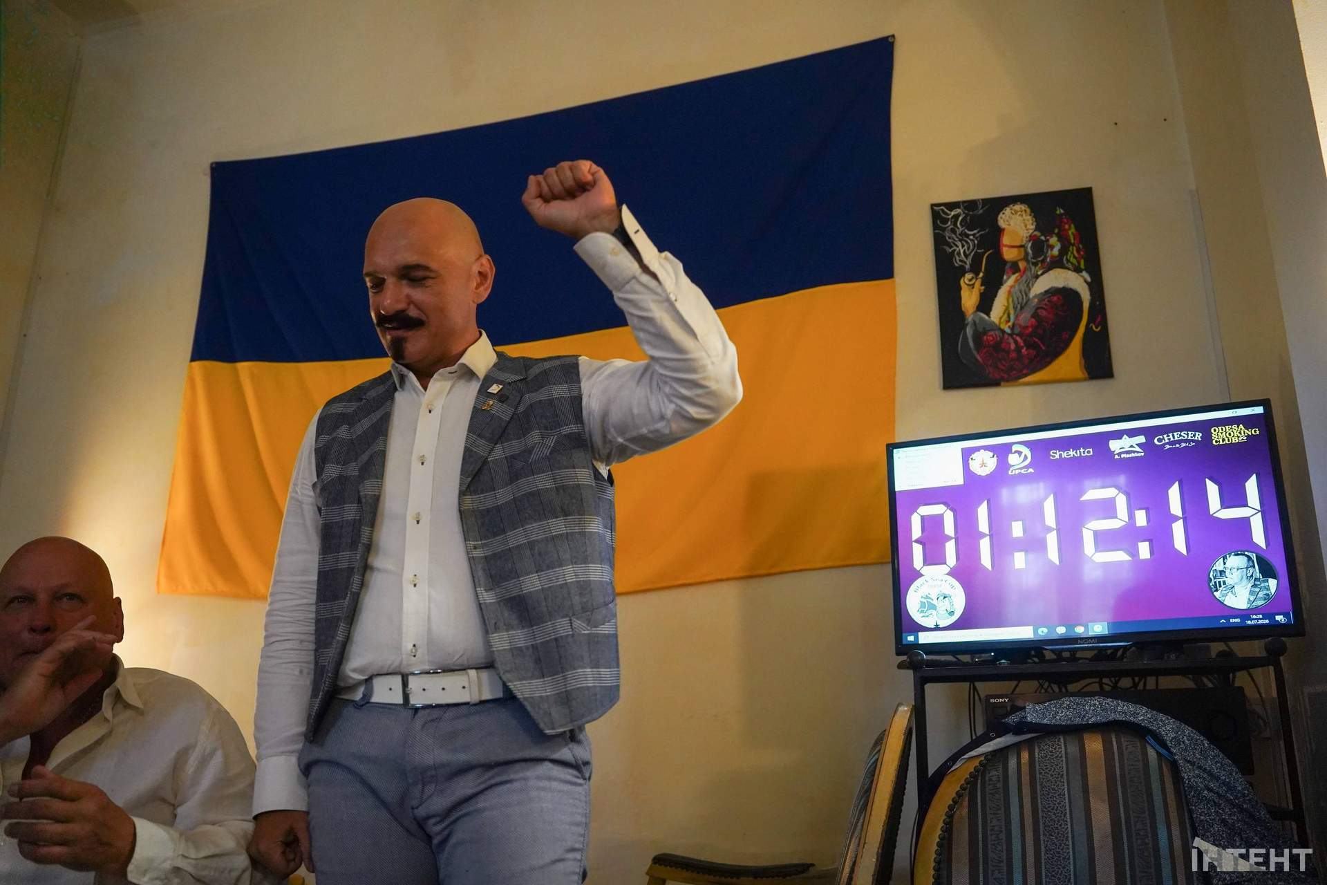 В Одесі чемпіонат з куріння люльки присвятили пам'яті актора Комарова