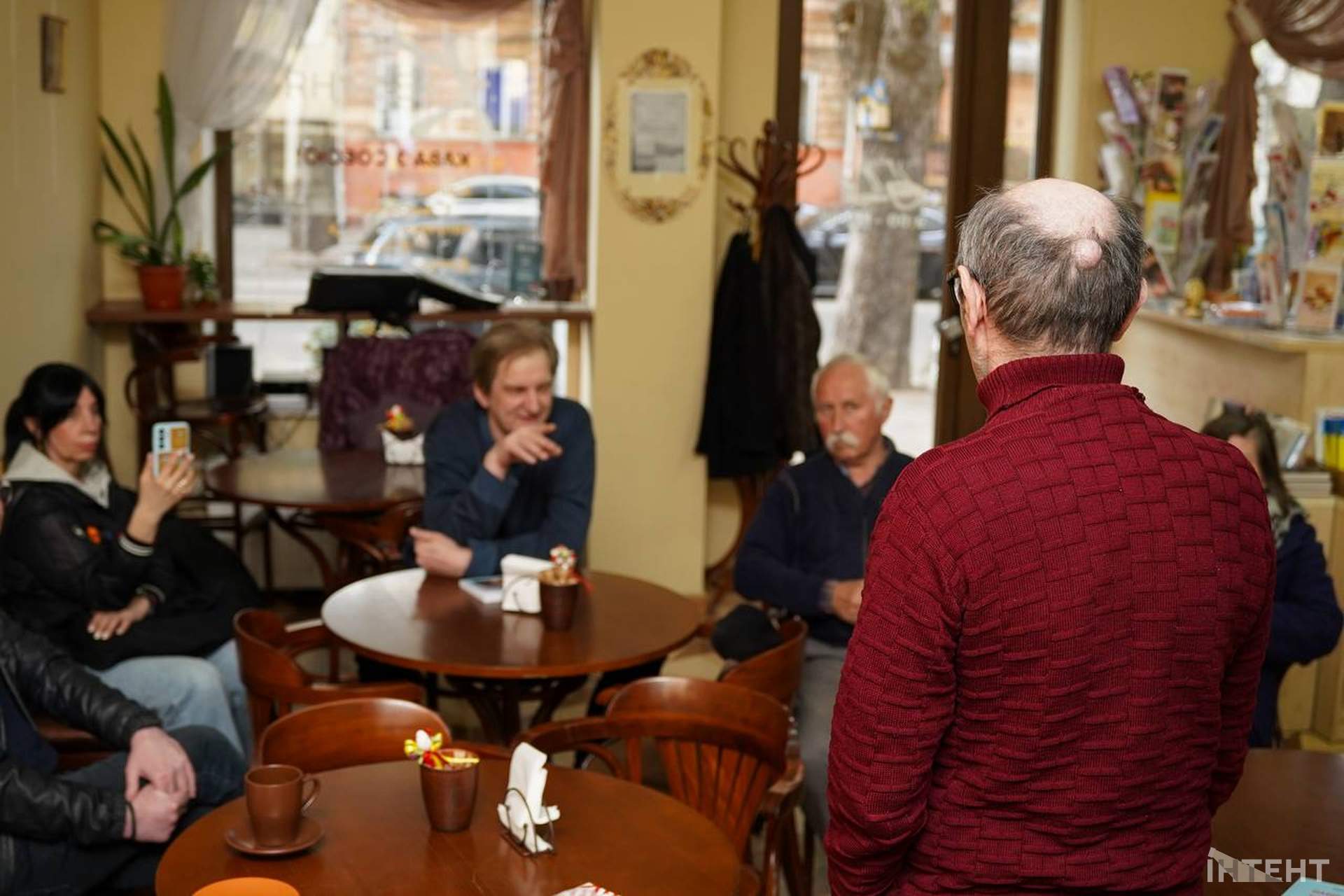 У Книгарні-Кав'ярні презентували книгу про шахову Одесу