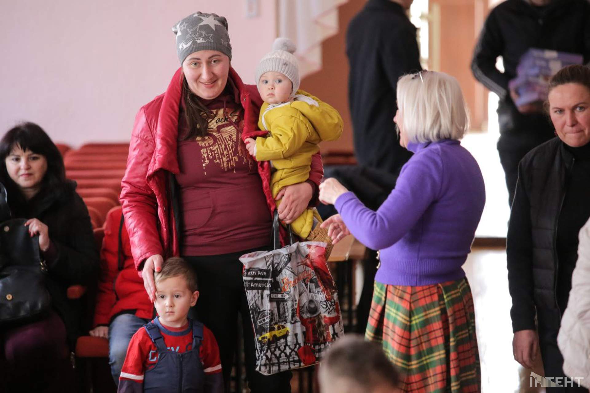 У постраждалому від обстрілу селищі на Одещині відкрили простір для дітей