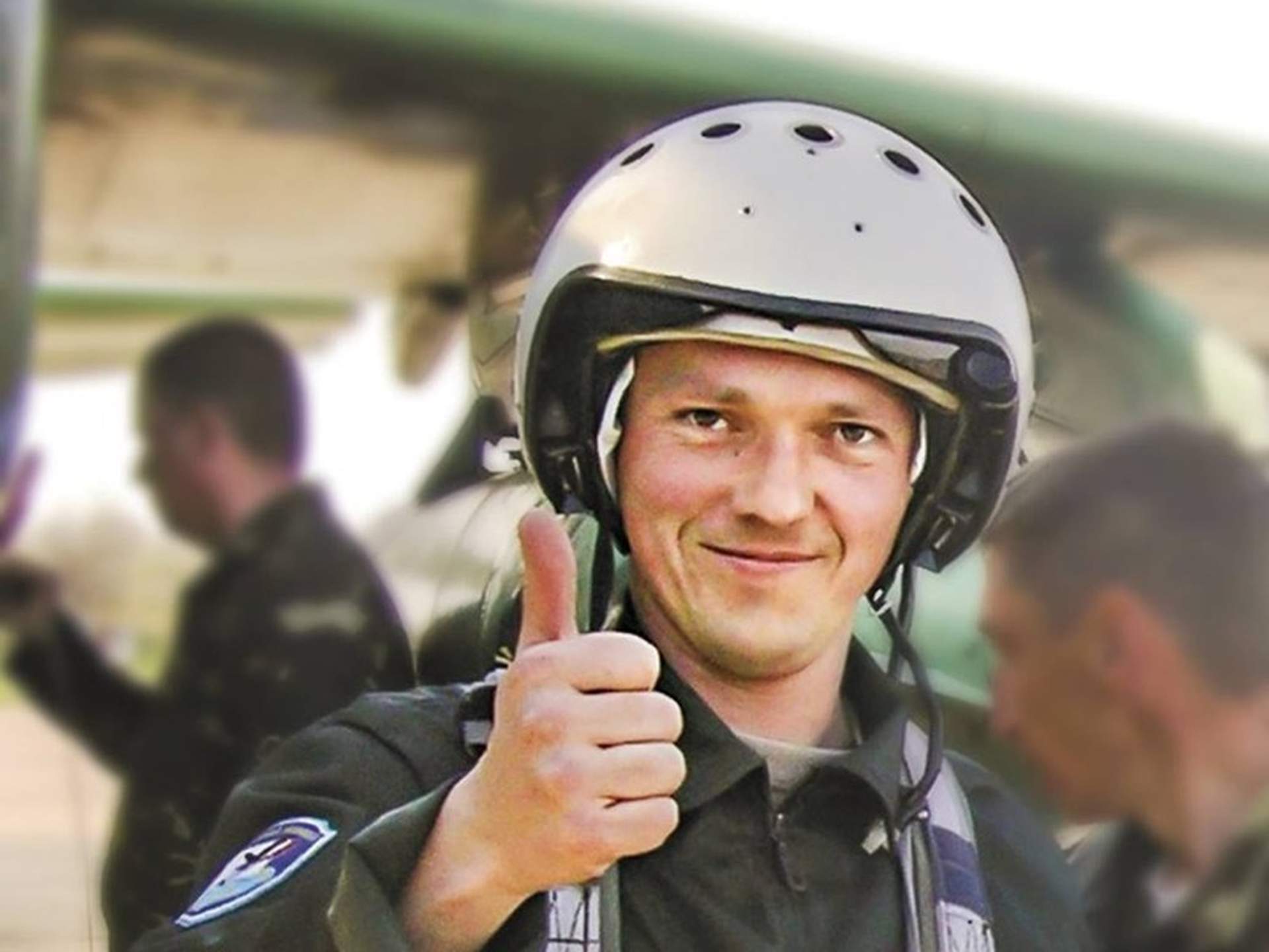 Миколаївському льотчику відкрили пам'ятник на Київщині