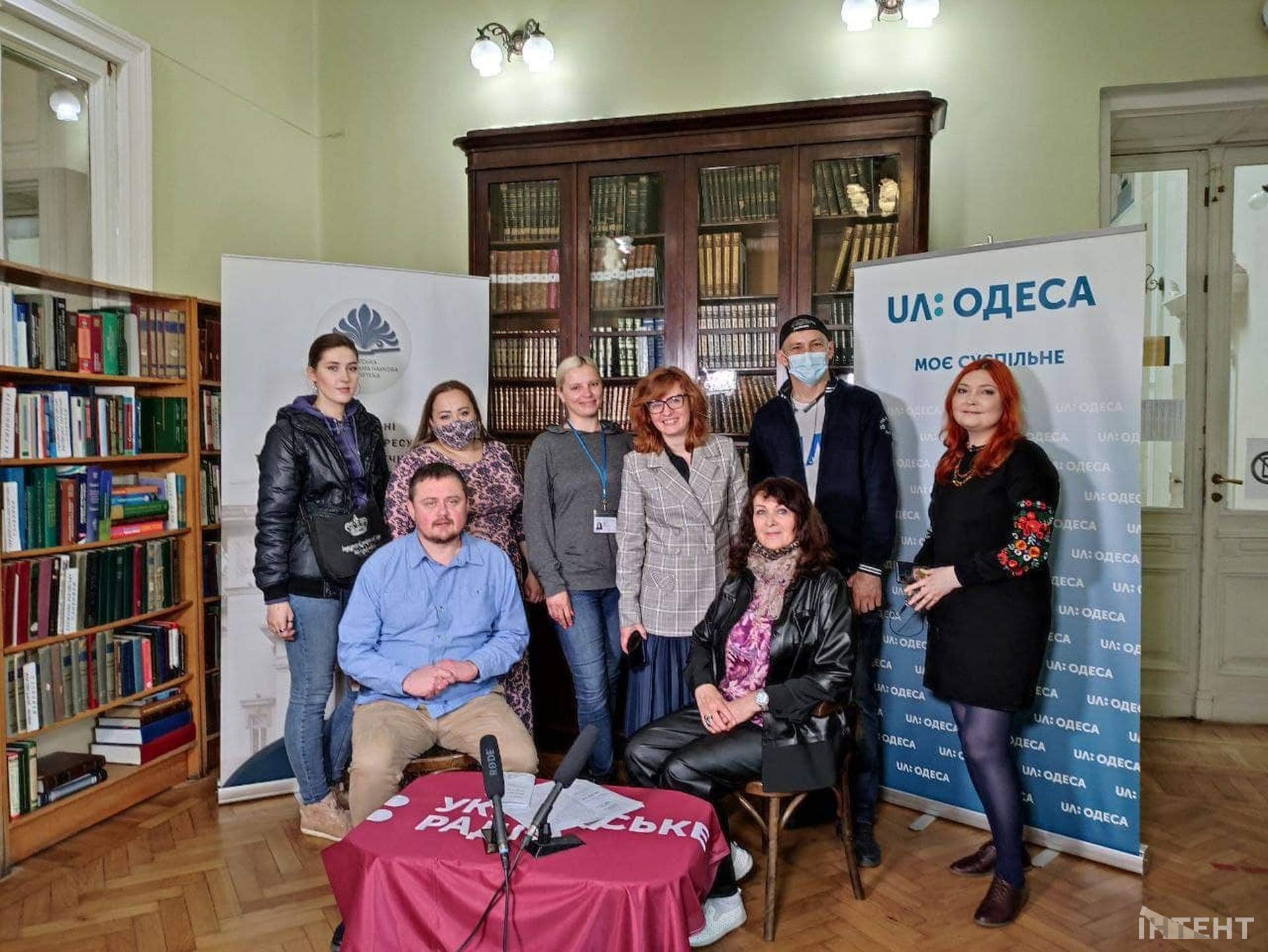 Екскурсія кабінетами "Суспільного": поєднання різних епох одеського телебачення