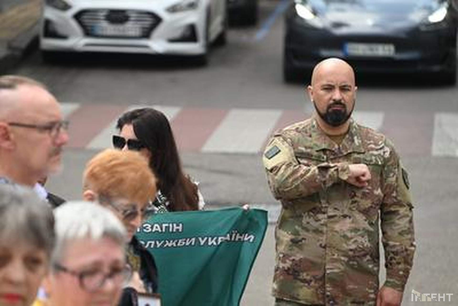 Лампадки, стрічки та хода пам’яті: в Одесі відбулася акція до Дня вишиванки