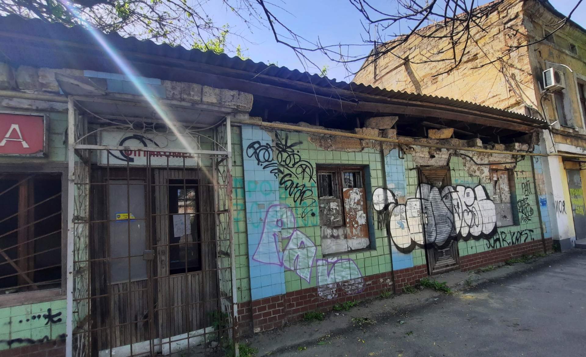В Одесі показали будинки-привиди Пересипського району