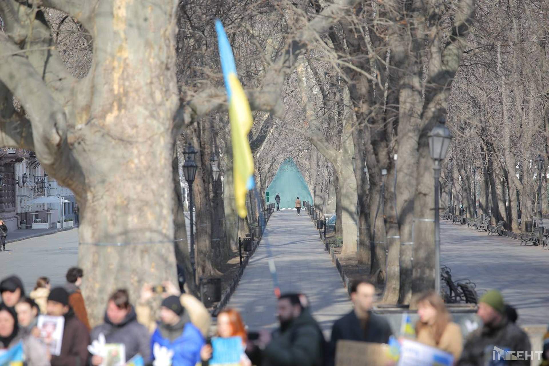 У другу річницю вторгнення одесити вийшли на 26 щосуботню акцію перед мерією