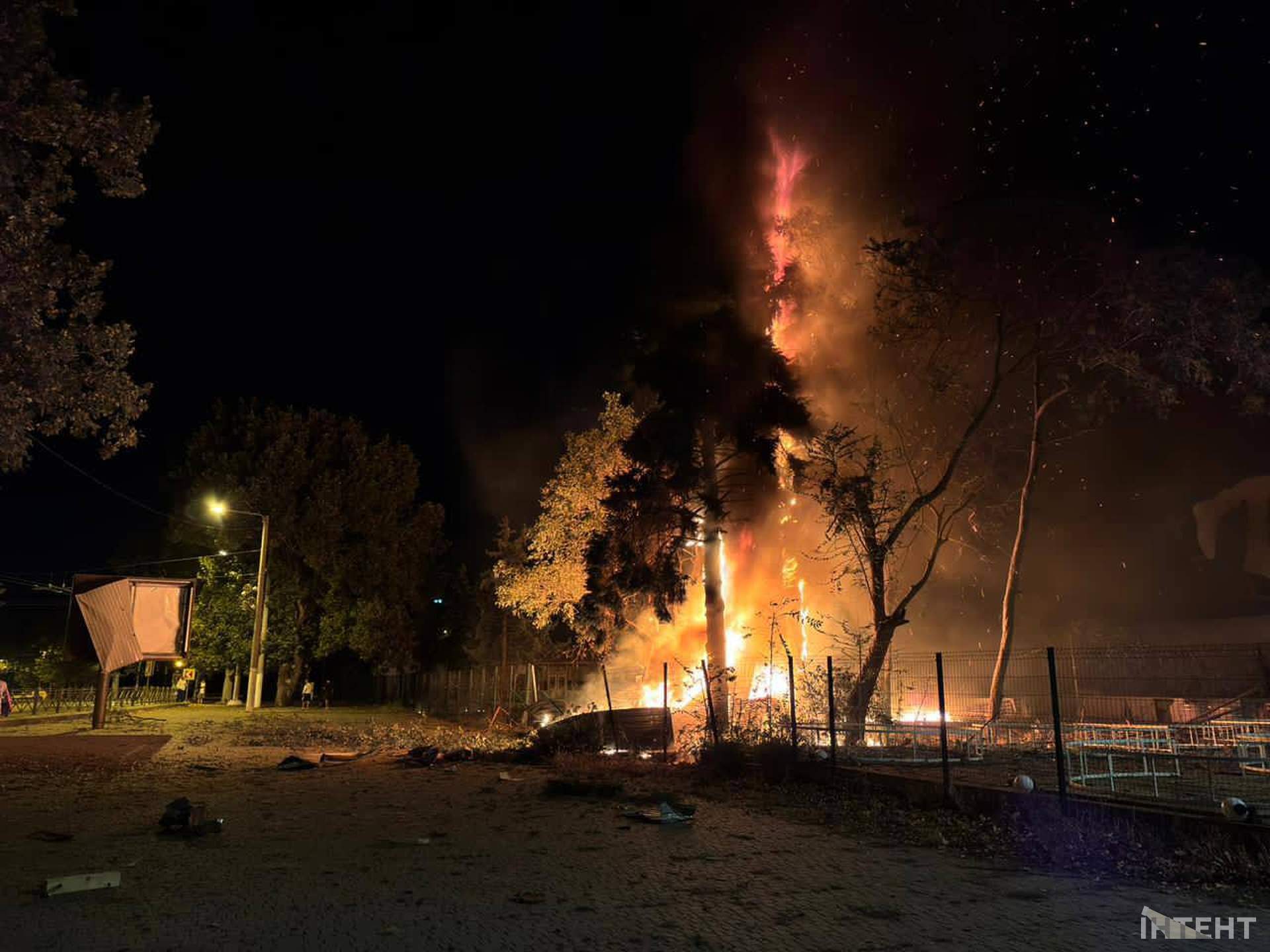Палац спорту та три людини постраждали в Одесі від російської атаки