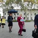 У чорному та з парасолями: в Одесі пройшла акція проти торгівлі людьми