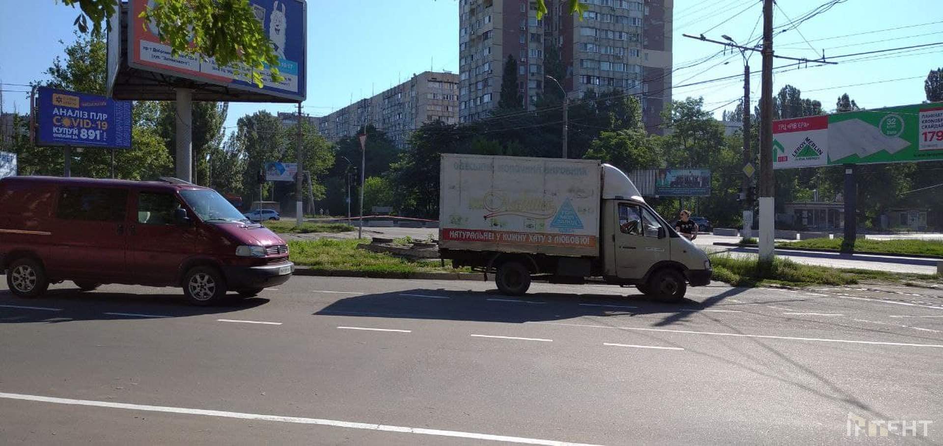 Як на перехресті Заболотного та Добровольського круговий рух облаштували