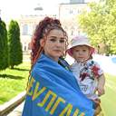 Родичі полонених розгорнули в Одесі 100-метровий прапор до Дня Конституції