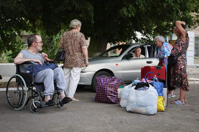 Evacuation from the Korabel district. PHOTOS: Suspilne Kherson