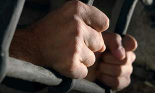 На оккупированной части Херсонщины псевдочиновник заставлял жителей брать российские паспорта