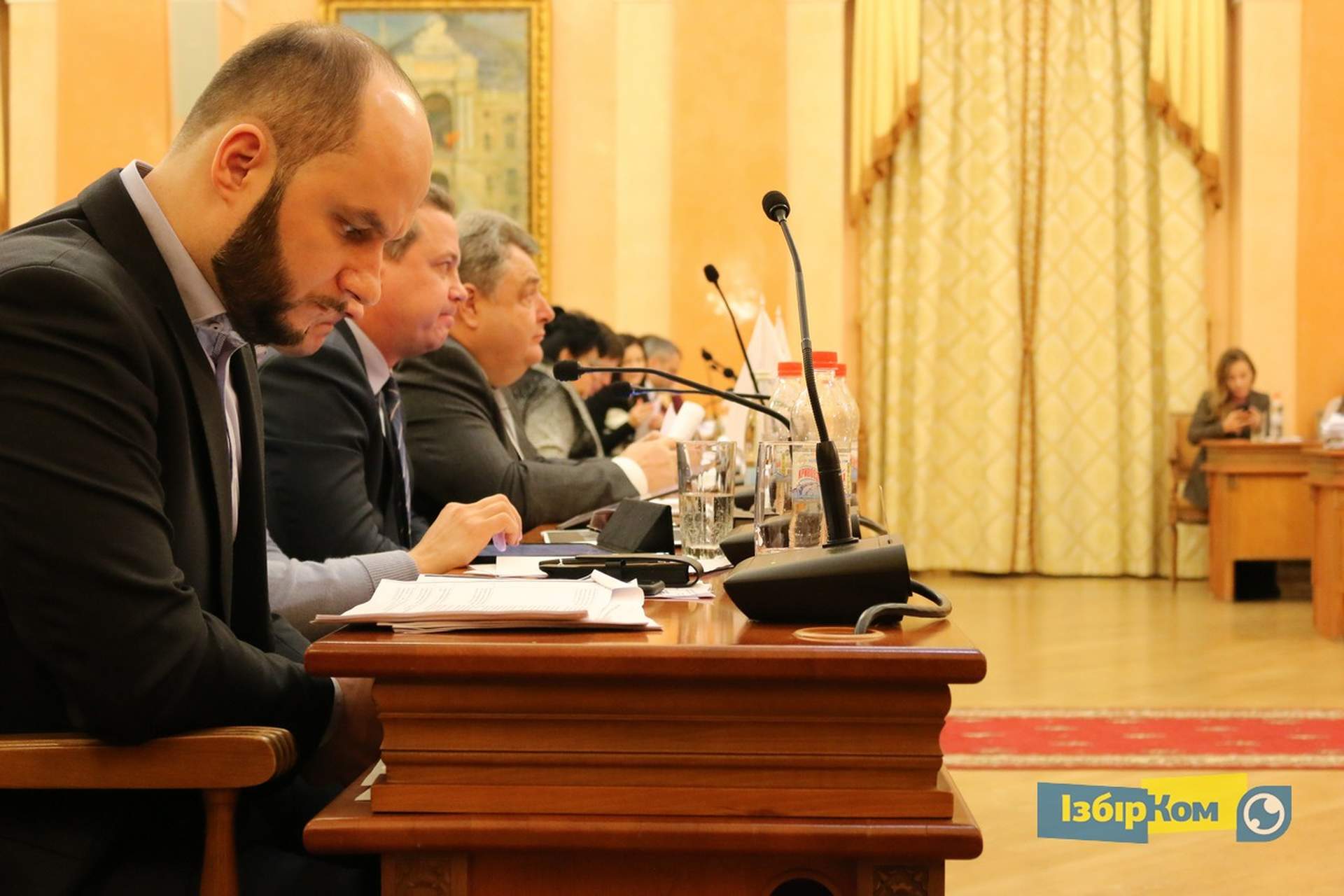 Сессия Одесского горсовета: вручение знака отличия бабушке Андрея Новичкова и выступление нардепа