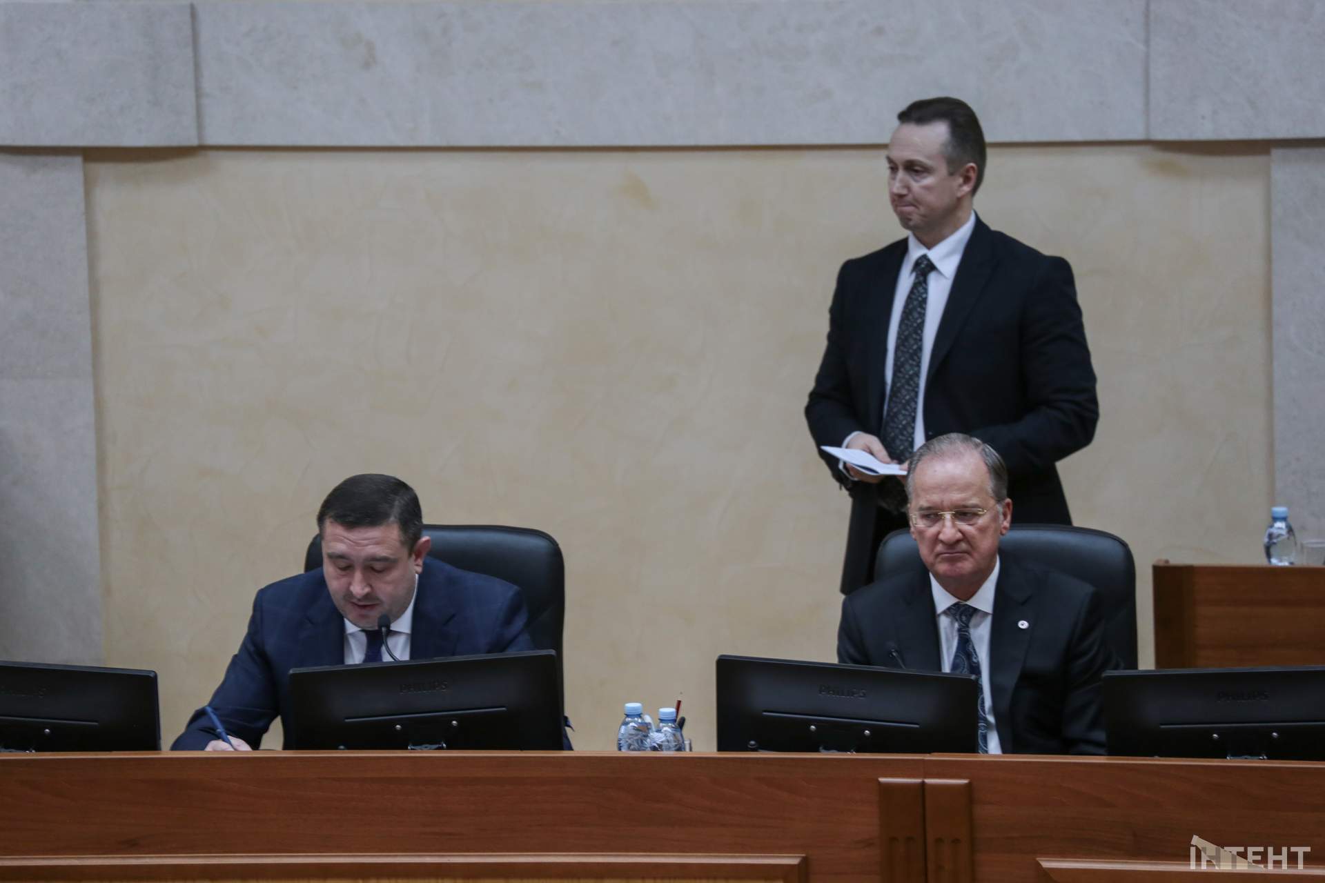 Дійові особи сесії Одеської обласної ради