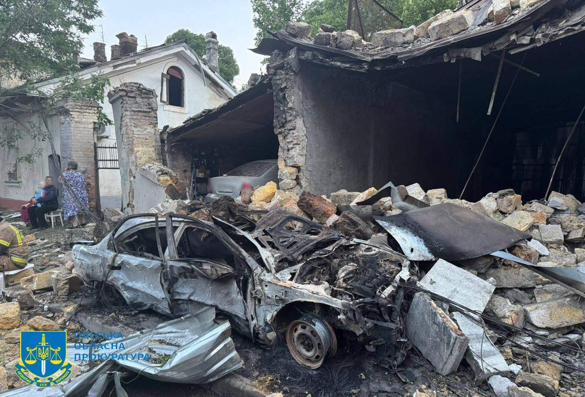 Вночі росіяни вбили в Одесі двох людей й поцілили в пологовий будинок