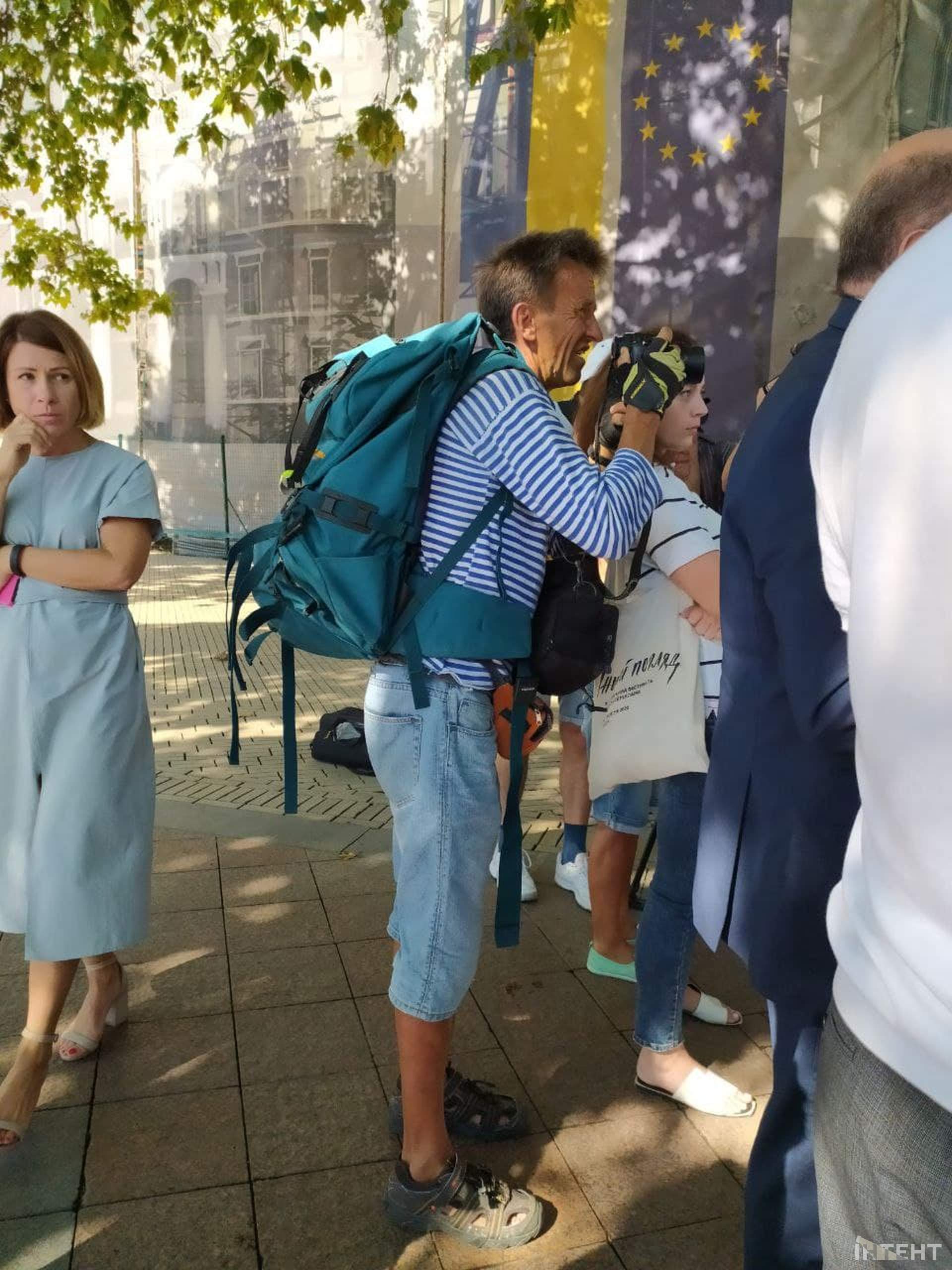 Протест під будівлею мерії через знесення друкарні Фесенка
