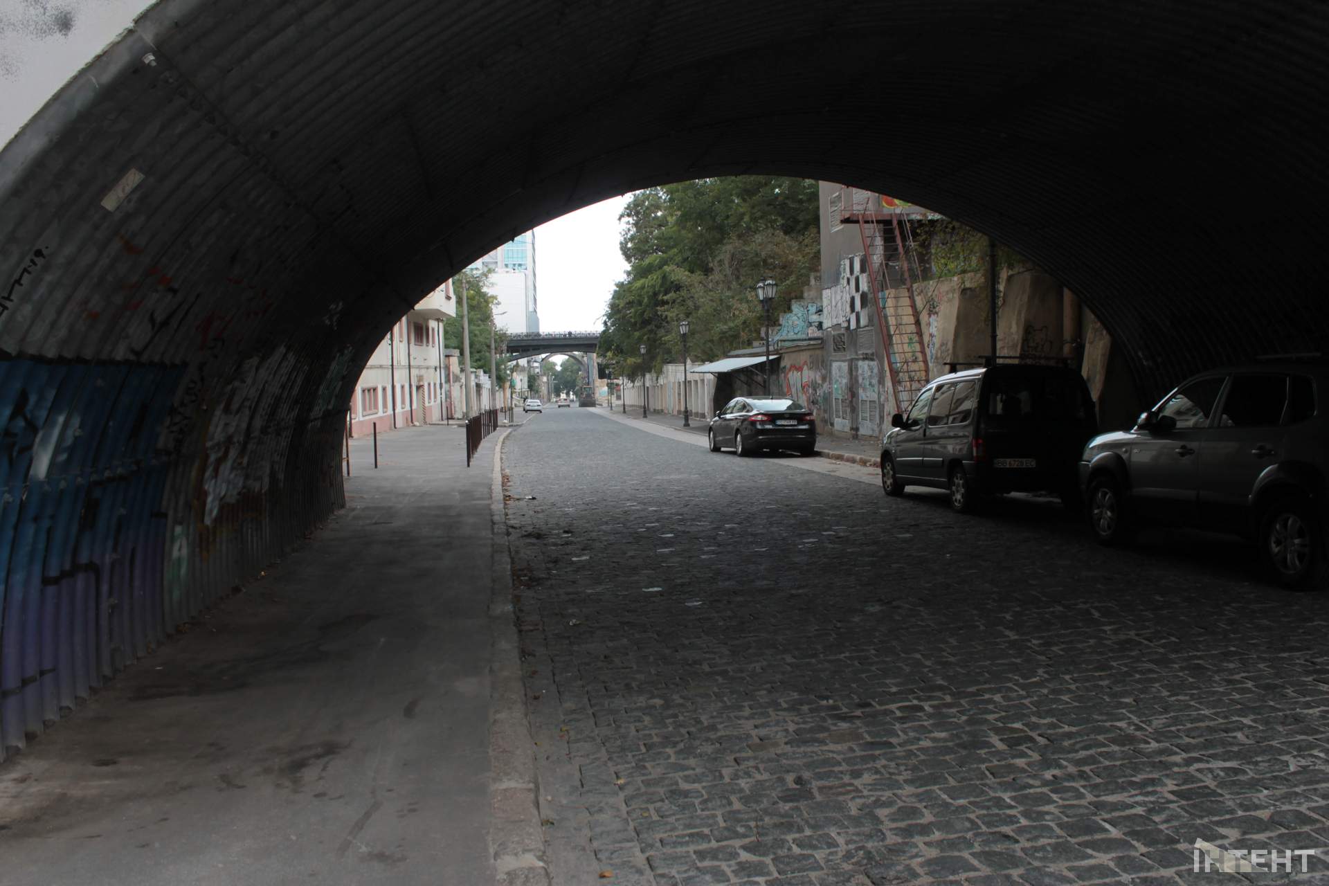 В Одесі майже завершили ремонтувати Деволанівський узвіз