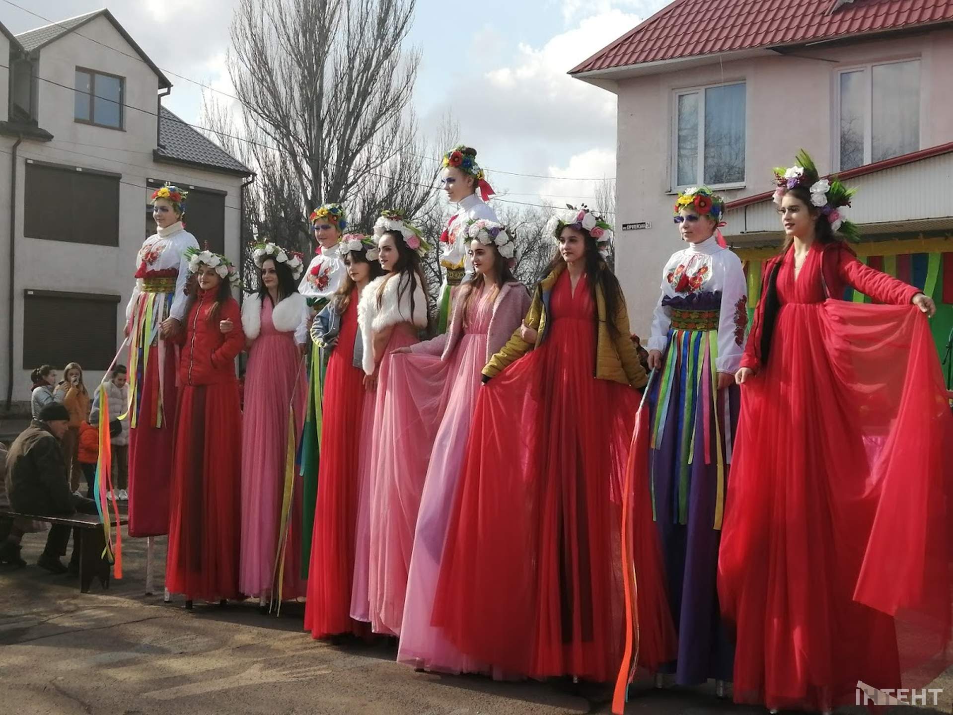 Роздільна зустріла весну ярмарком млинців, піснями та частуванням