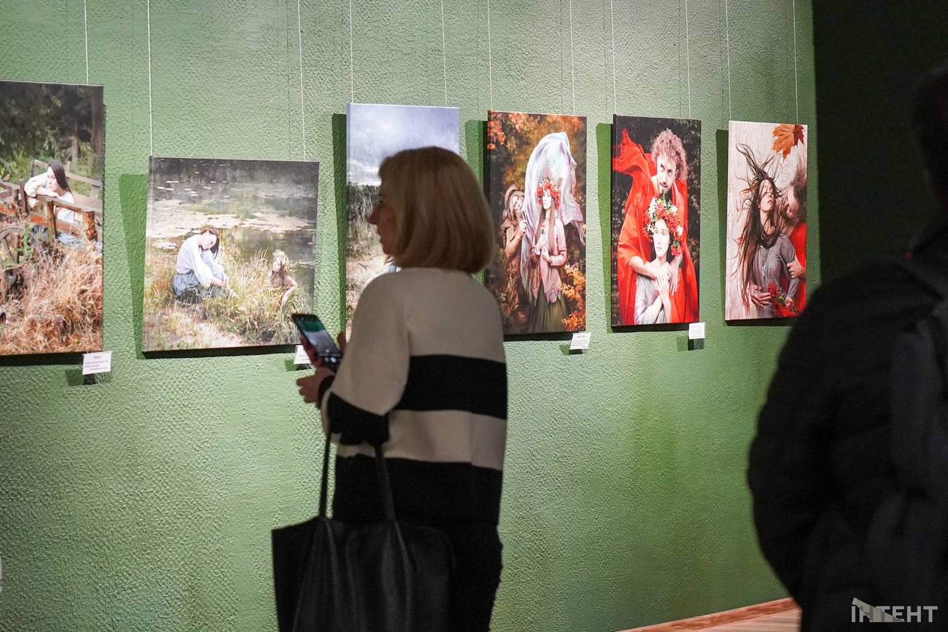 В Одесі відкрилася виставка, що поєднує фотографію й театр