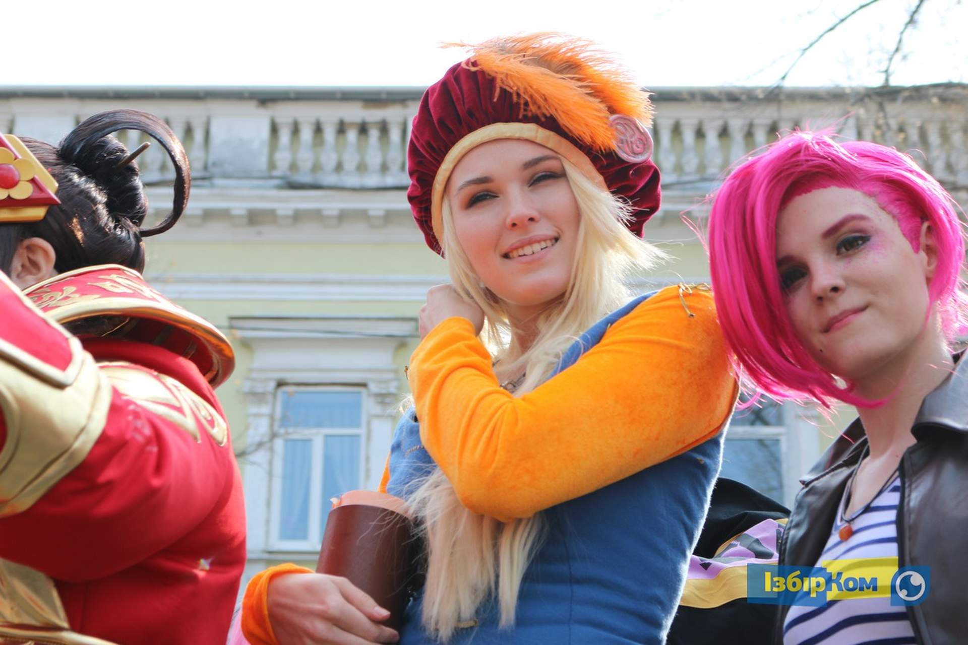 Парад Юморины 2019: зомби, клоуны и Чарли Чаплины