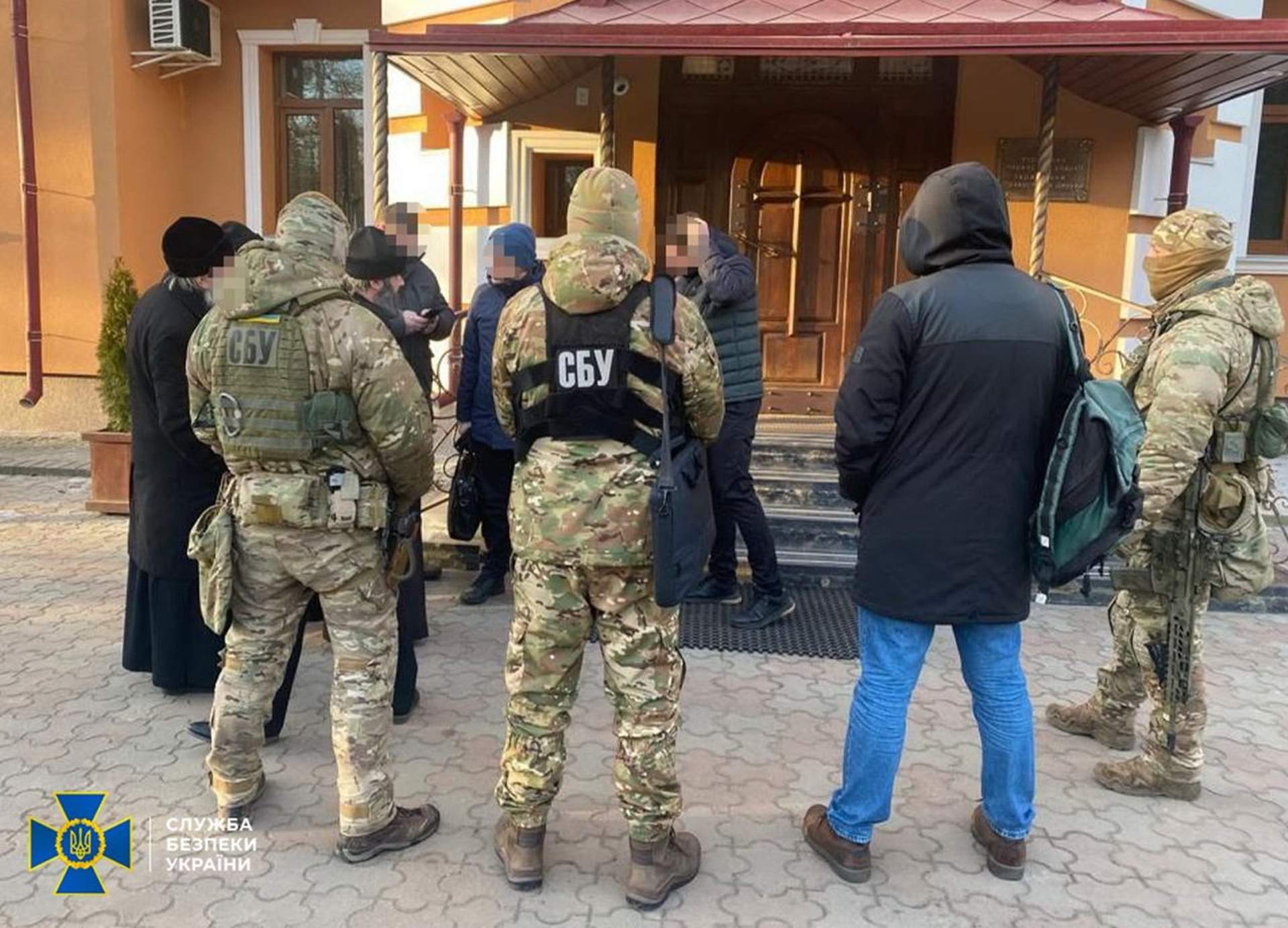 Митрополиту московського патріархату повідомили про підозру