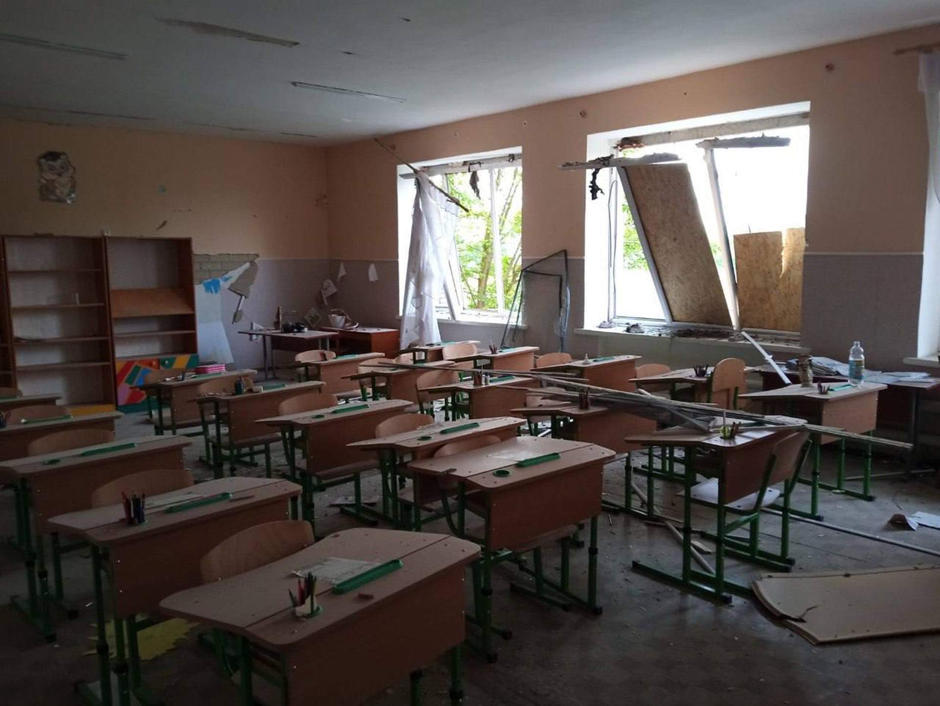 Ані даху, ані стін: як нині виглядають школи Херсонщини