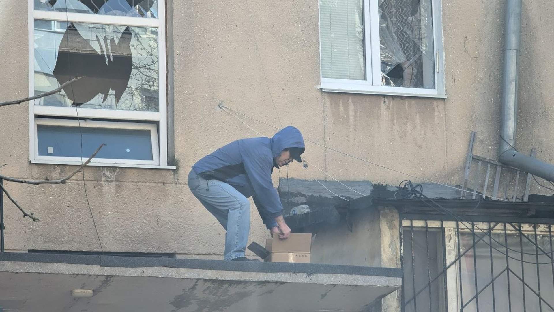 В Одесі через російську атаку горіла п'ятиповерхівка