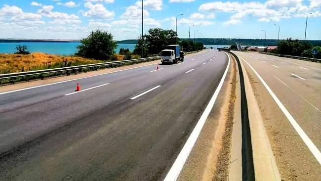 Траса на Одещині. ФОТО: Служба відновлення