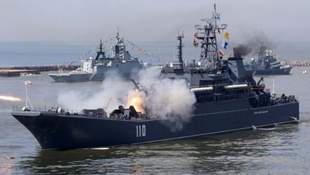 Втеча не допомогла: ЗСУ вразили російський десантний корабель