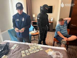 Експравоохоронця з Одеси затримали за підозрою в організації наркоканалу