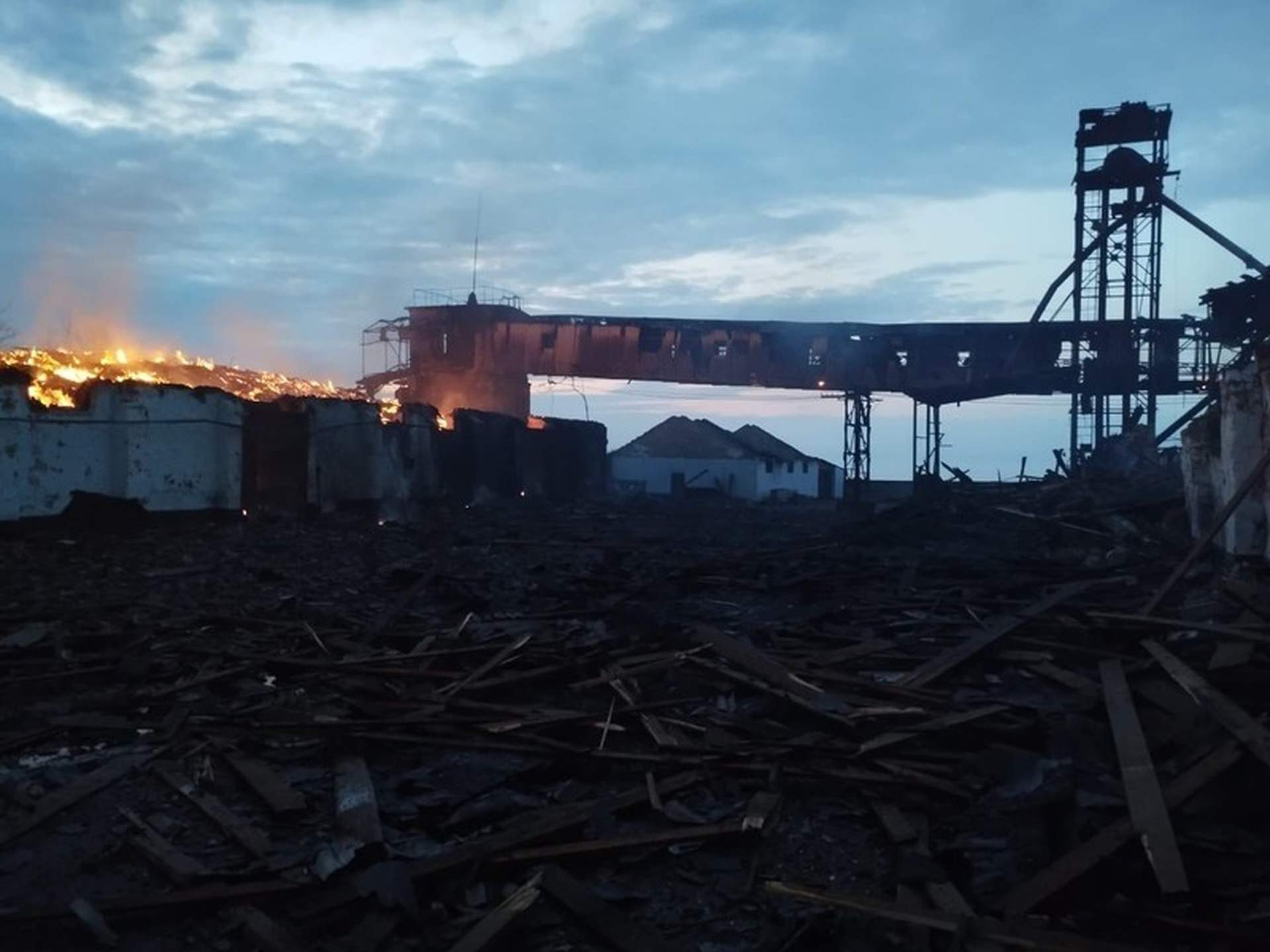 Окупанти атакували Бериславський район авіабомбами