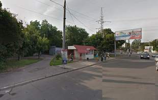 Asphalt repair at bus stops in Odesa was decided to be entrusted to a road builder at the cemetery