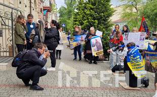 Родичі полонених в Одесі пікетували Червоний Хрест