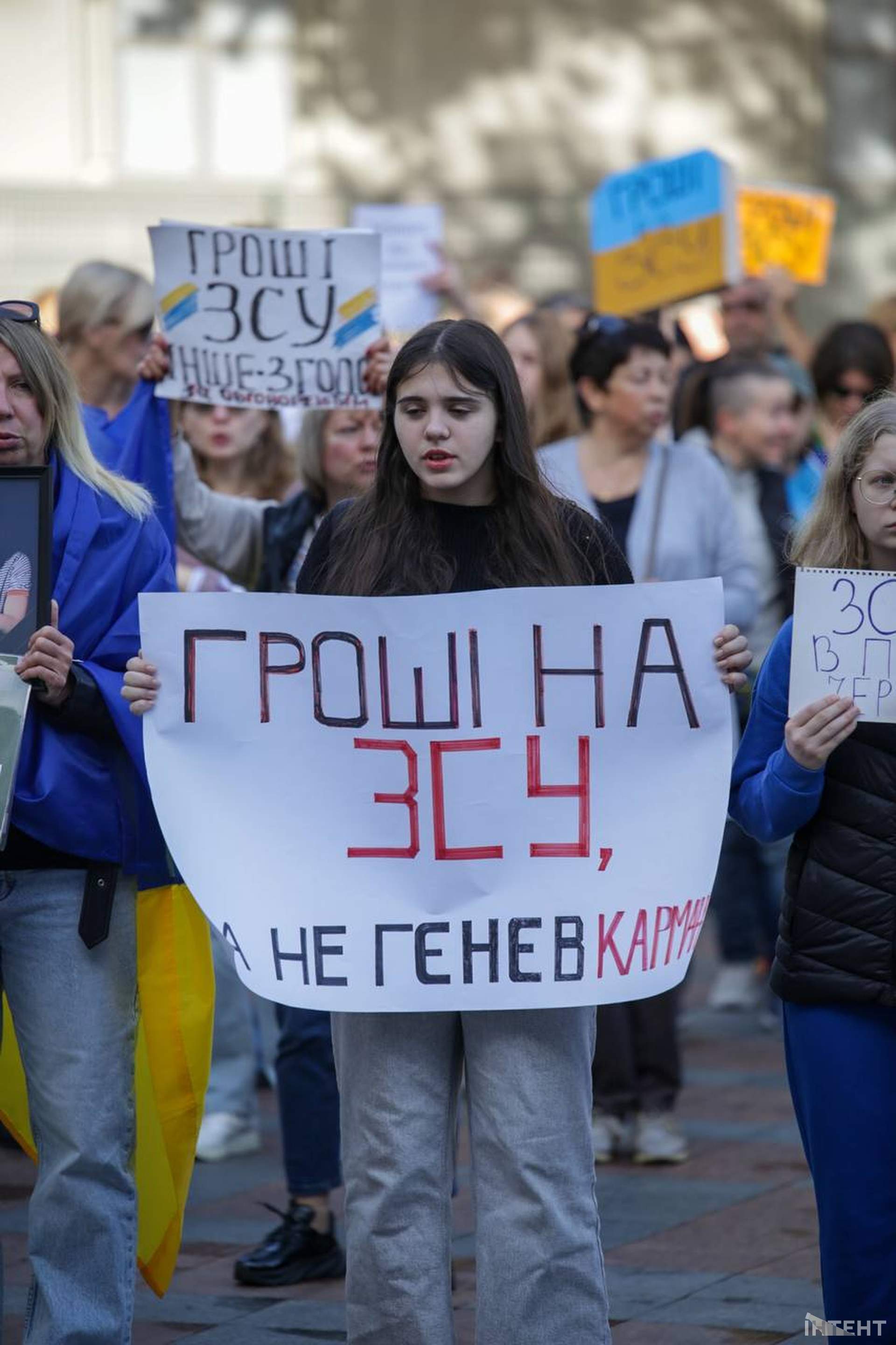 Одесити восьмий тиждень поспіль пікетували мерію