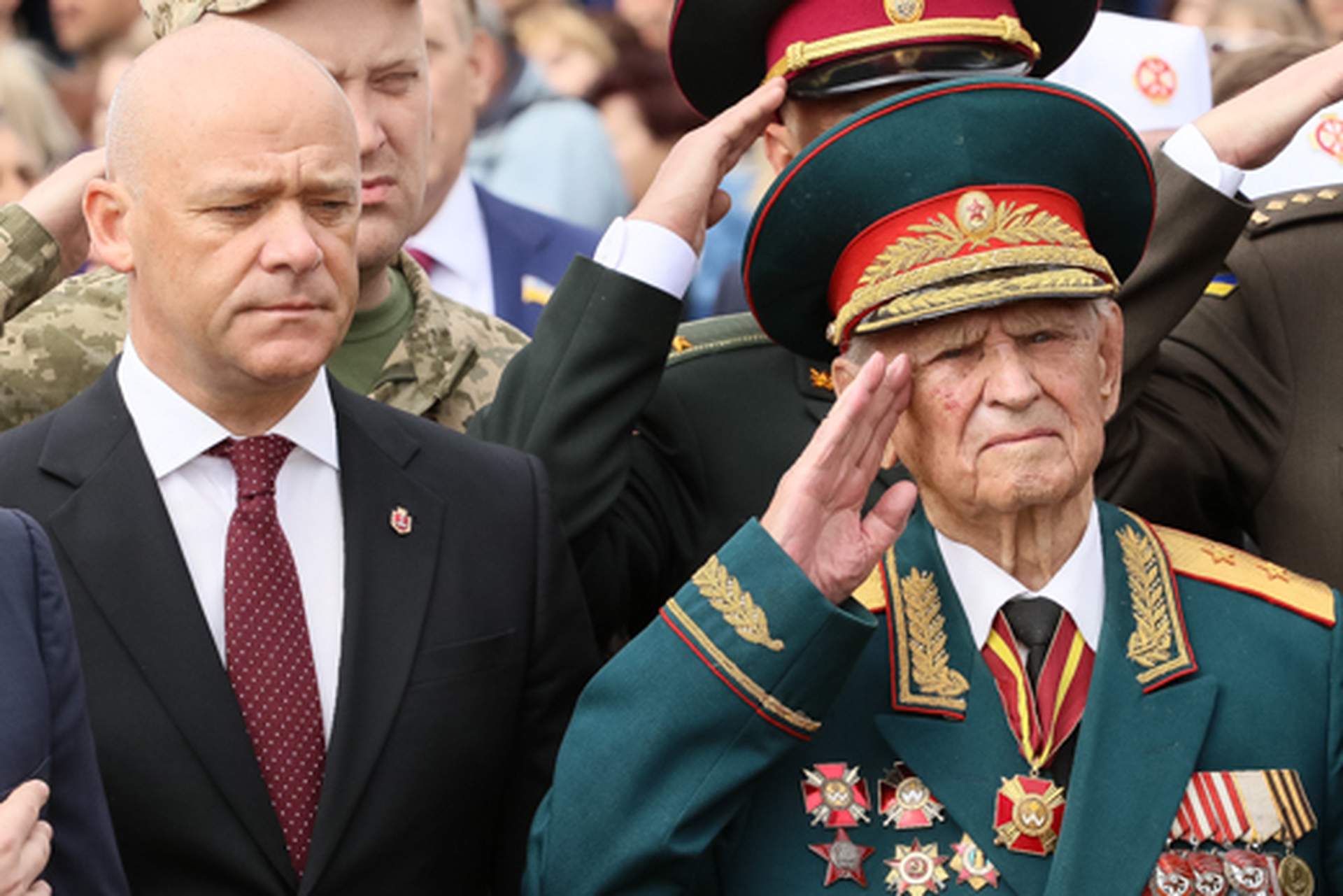 Празднование 9 мая: в Одессе - задержания, в райцентрах -минимум коммунистической символики