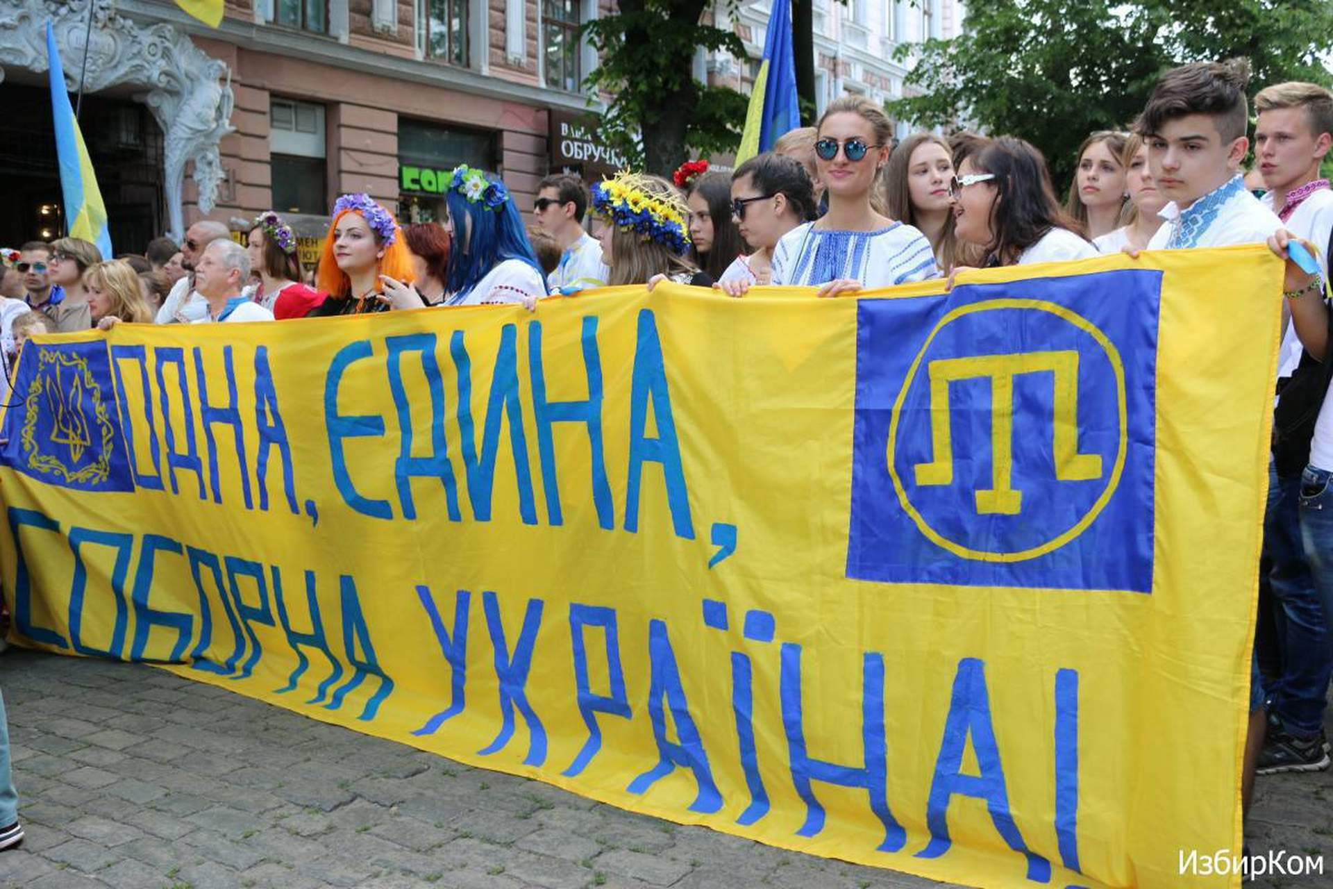 В Одессе состоялся VIII Мегамарш в вышиванках