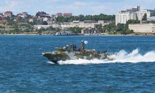 В Крыму был поражен десантный катер и комплекс РЭБ