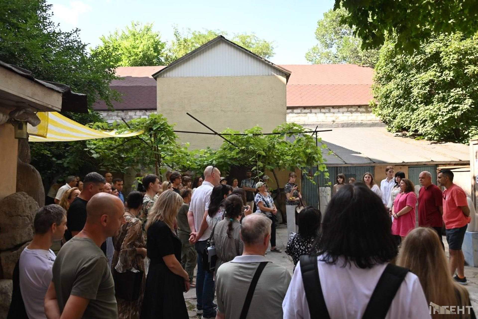 Натхненні архаїкою: в Одесі відкрилася виставка "Первинні форми"