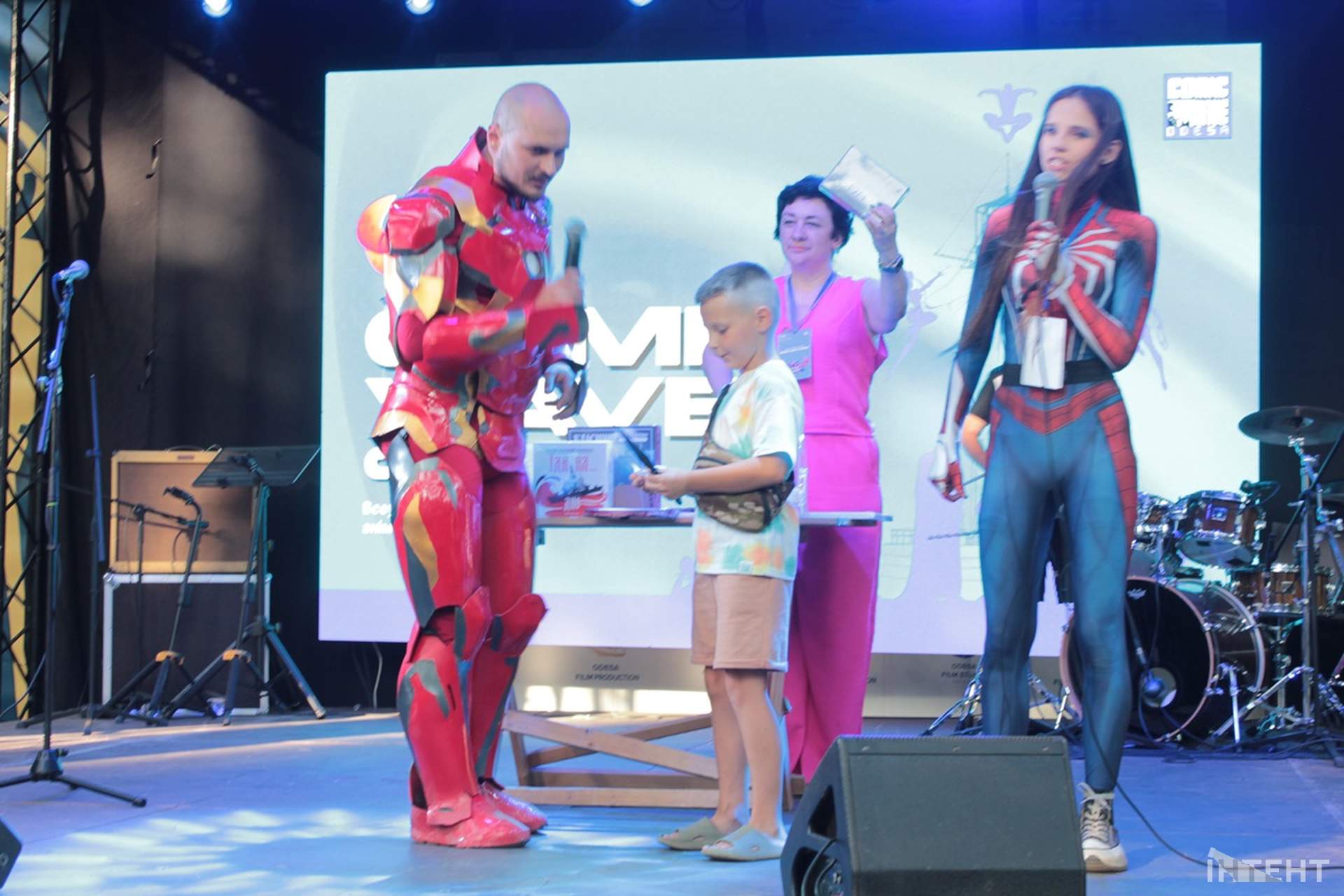 Супергерої, лицарі та казкові персонажі влаштували фестиваль в Одесі