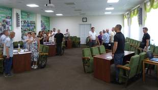 Доброславские депутаты вне очереди собрались для выделения средств на школьное питание