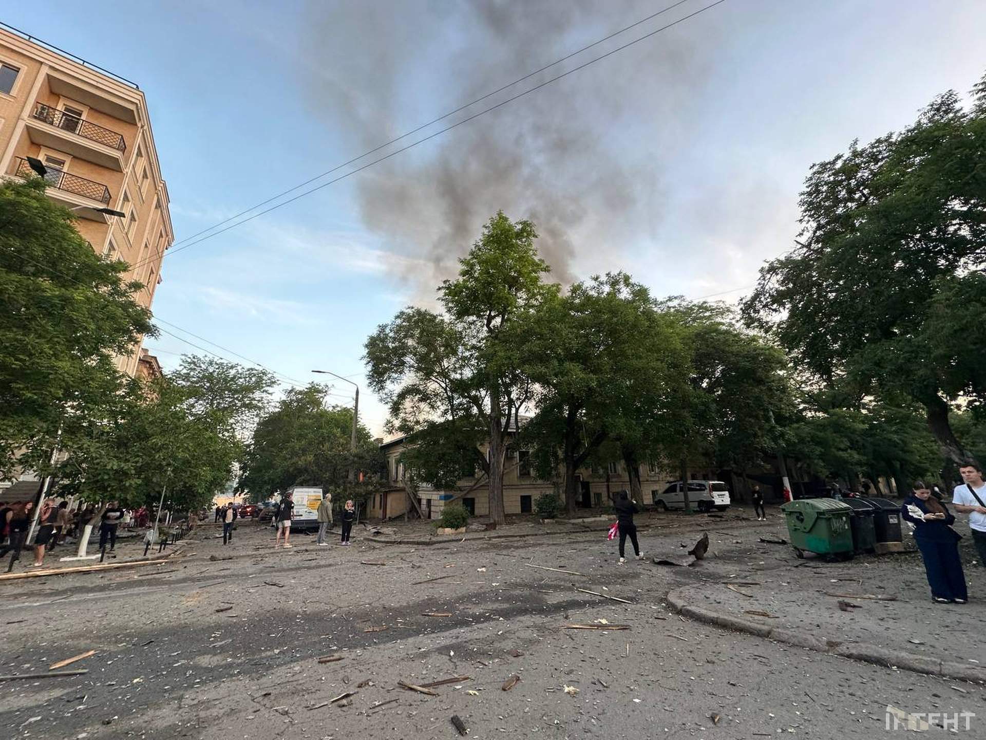 В Одесі дронами влучили в інклюзивний центр та дитсадок, 17 людей отримали поранення