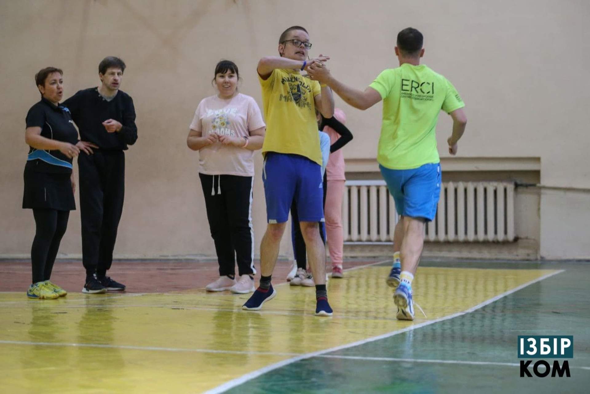 «Спорт єднає Україну»: в Одесі відбулись змагання для особливої молоді та переселенців