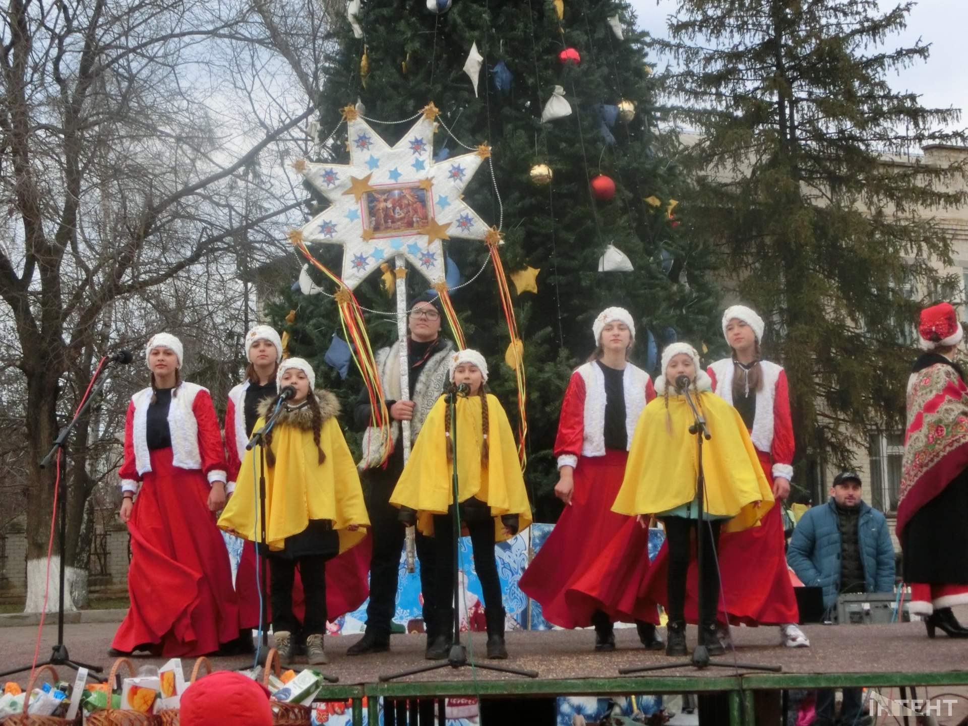 Як в Роздільній різдвяний фестиваль проводили